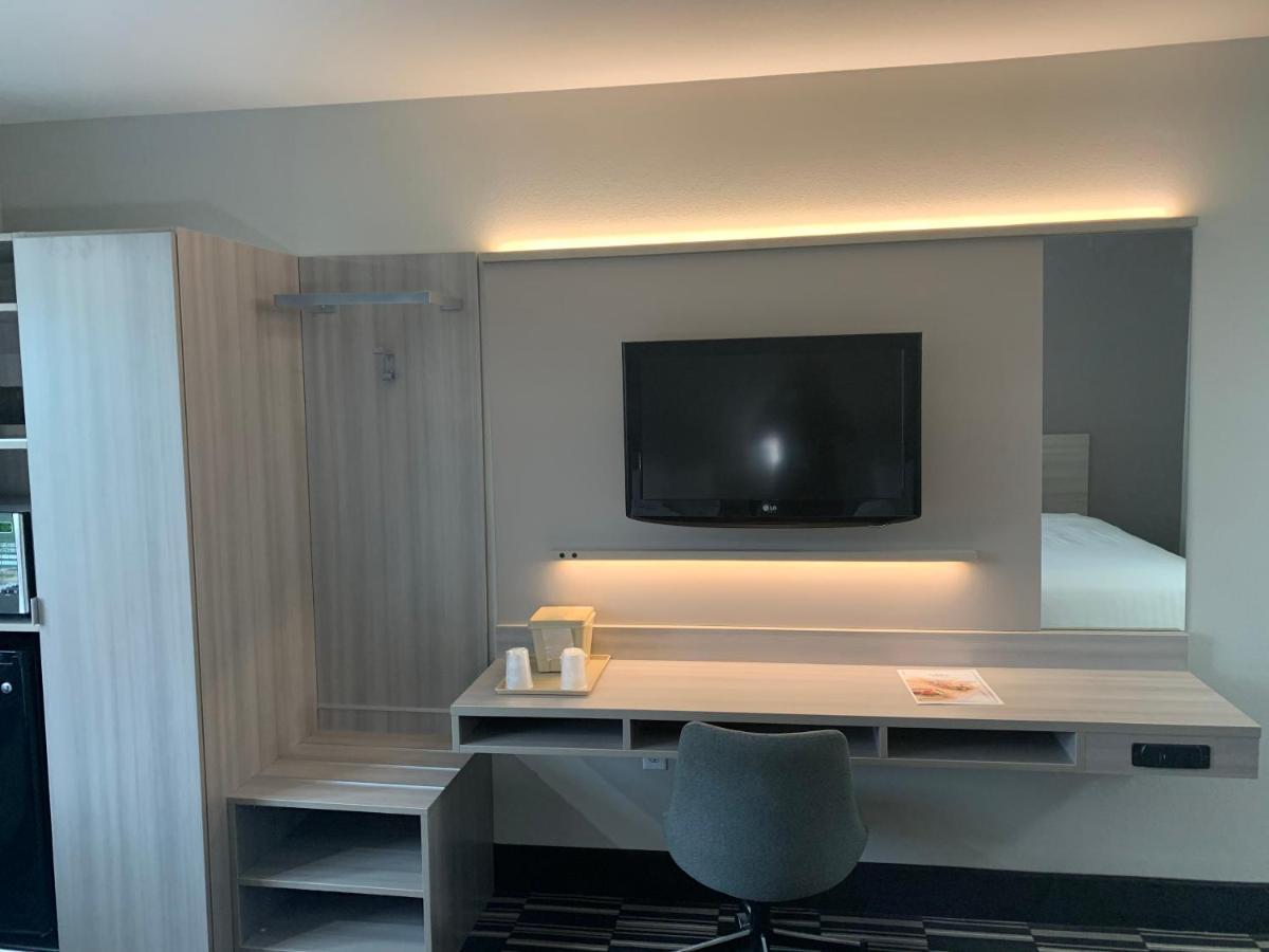 Microtel Inn By Wyndham Charlotte Airport Zewnętrze zdjęcie